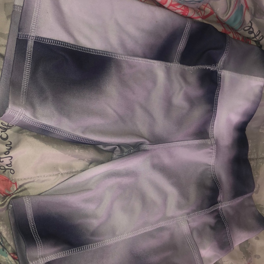 I’m selling these active wear Athletic works shorts!!!